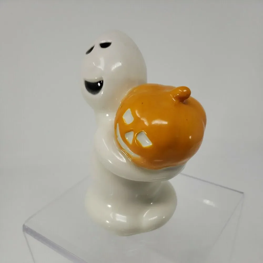 Halloween Ghost Holding Jack O'Lantern Pumpkin Ceramic  VTG Figurine Iowa USA
